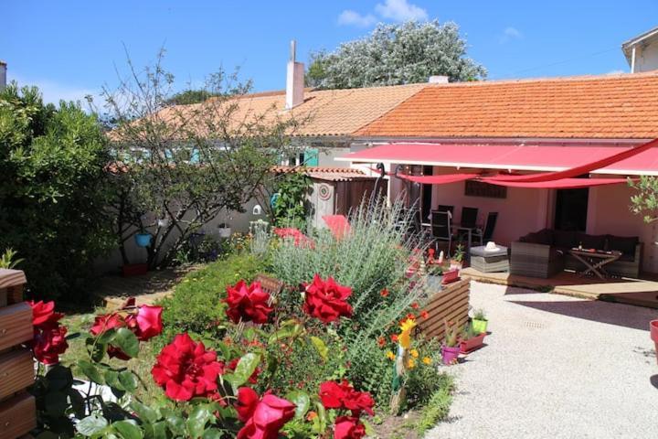La Cotiniere, Studio Avec Cuisine 50 M De La Plage Hotel Exterior photo